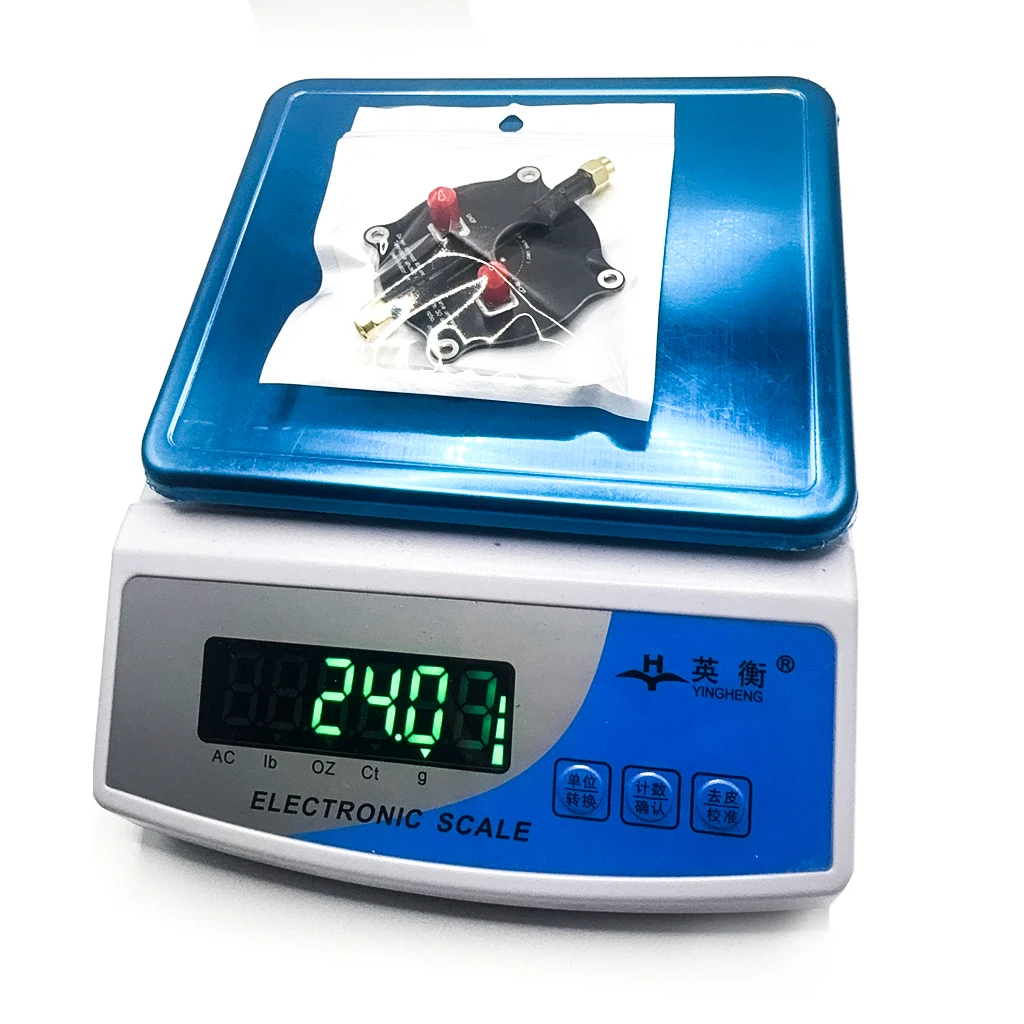 

Патч 4,9G-6,2 ГГц 5,8 ГГц 14 дБи/8 дБи Антенна с усилением LHCP и RHCP для RC FPV дрона дальнего действия