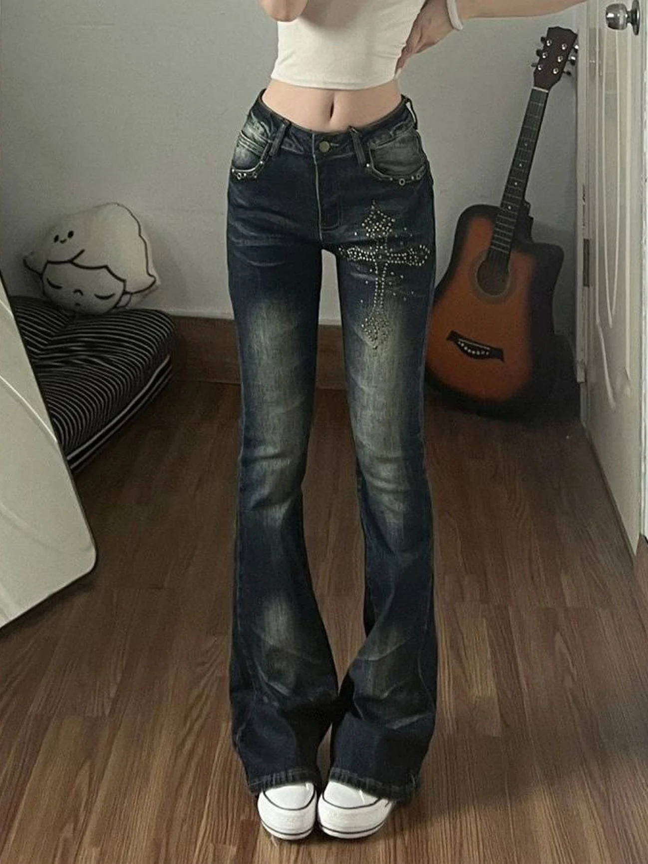 Retro American Design Rivet Cross Low Waist Bell Bottom Jeans Women's Fashion Slimming Long Pants Straight Leg Denim Jeans