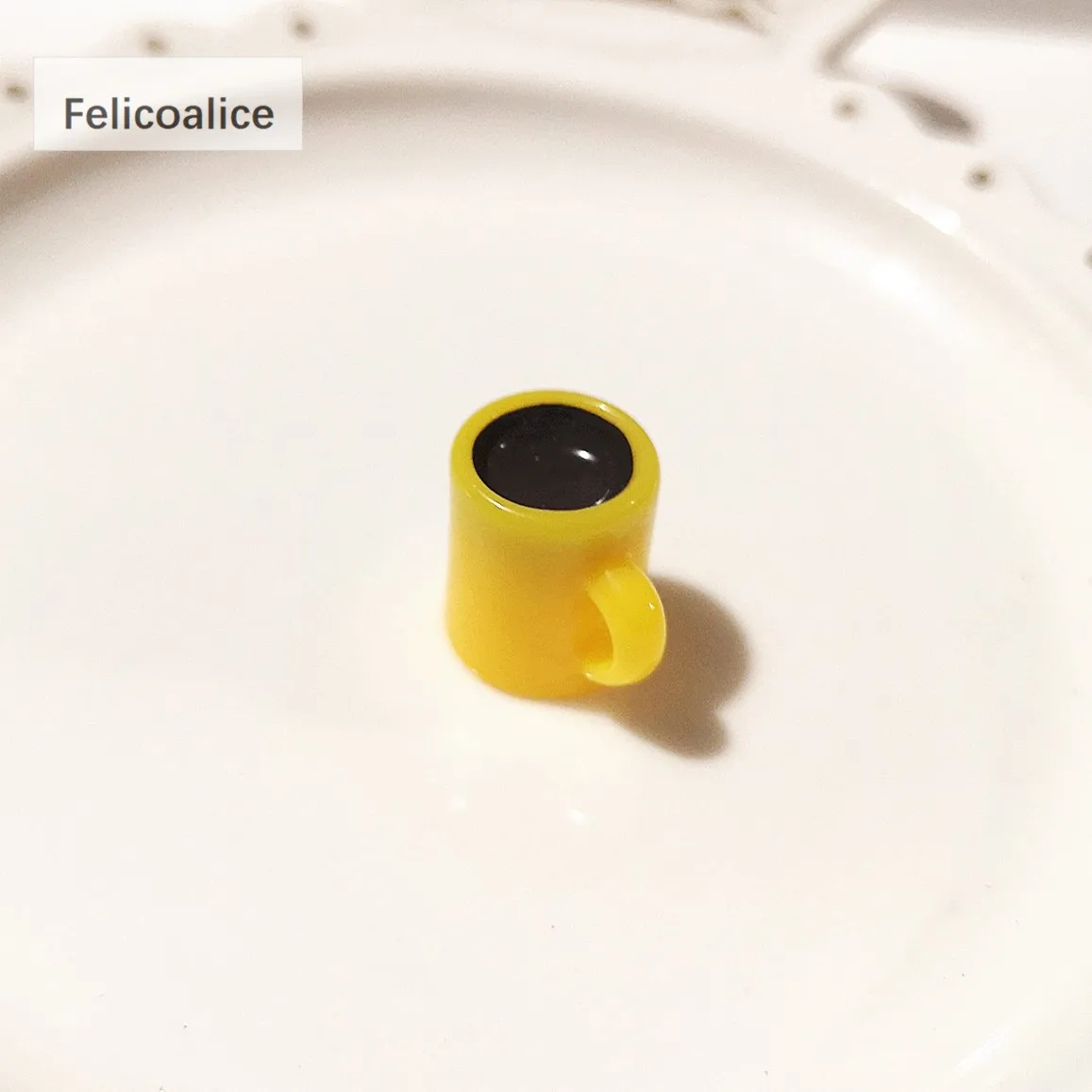 10 stücke kawaii Mini Kaffeetasse Flasche Tiara niedlichen Kinderspiel zeug nach Hause Miniatur Essen spielen Küche Spielzeug Garten dekoration Zubehör – Detail 5