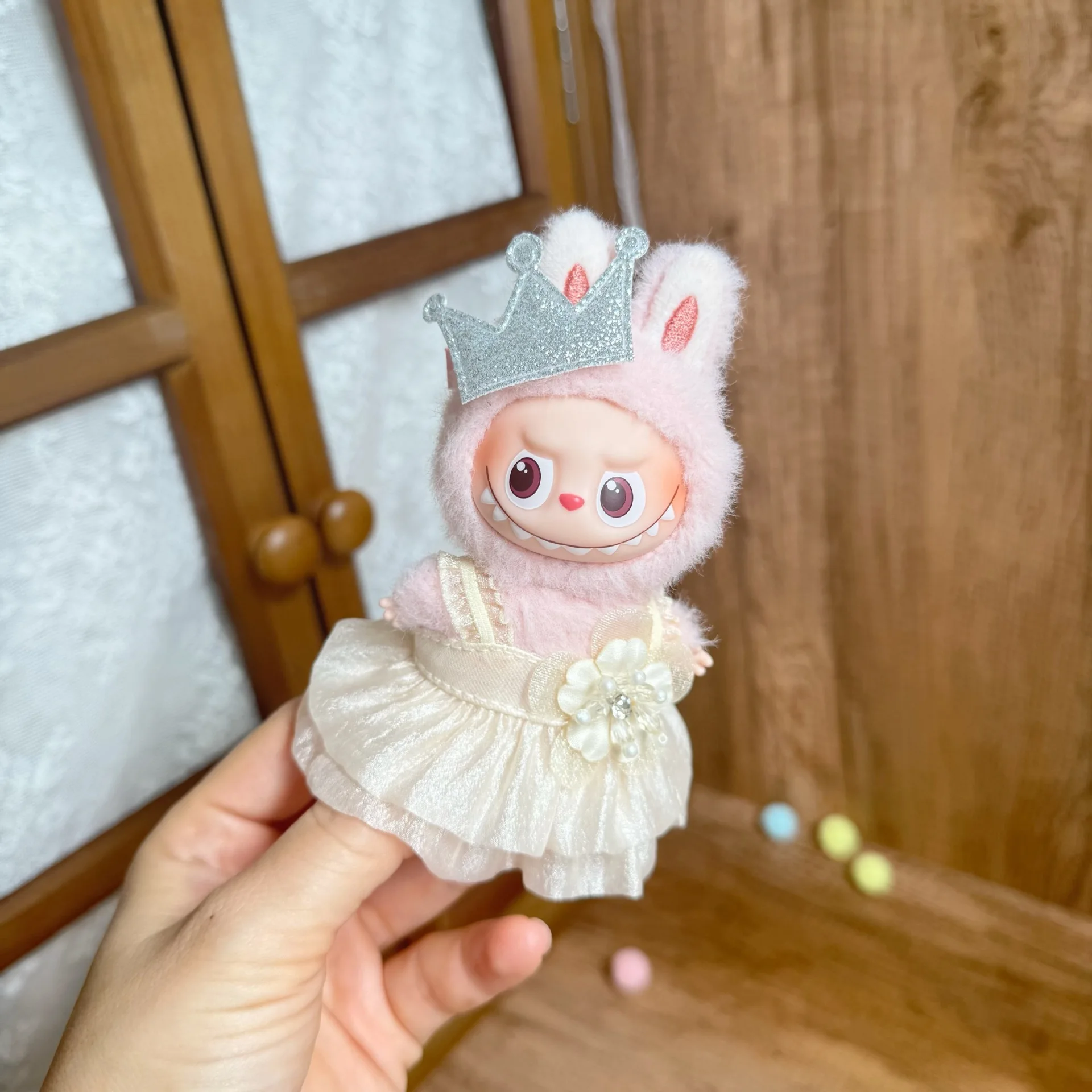 

4th Gen 4.0 LABUBU Doll Outfit Pin For Love Series Crown-Detailed Champagne Rhinestone Princess Gown – Replacement