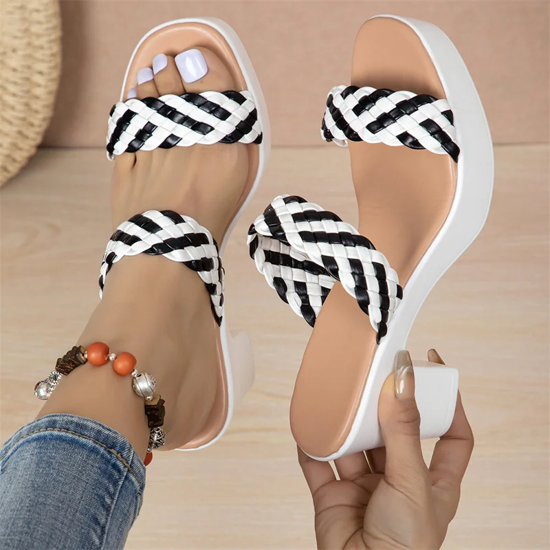 2024 New Summer Style Fashionable Comfortable  Wear-resistant Mid-heel Open-toe Flip-flops Fashionable Elegant Women's Slippers