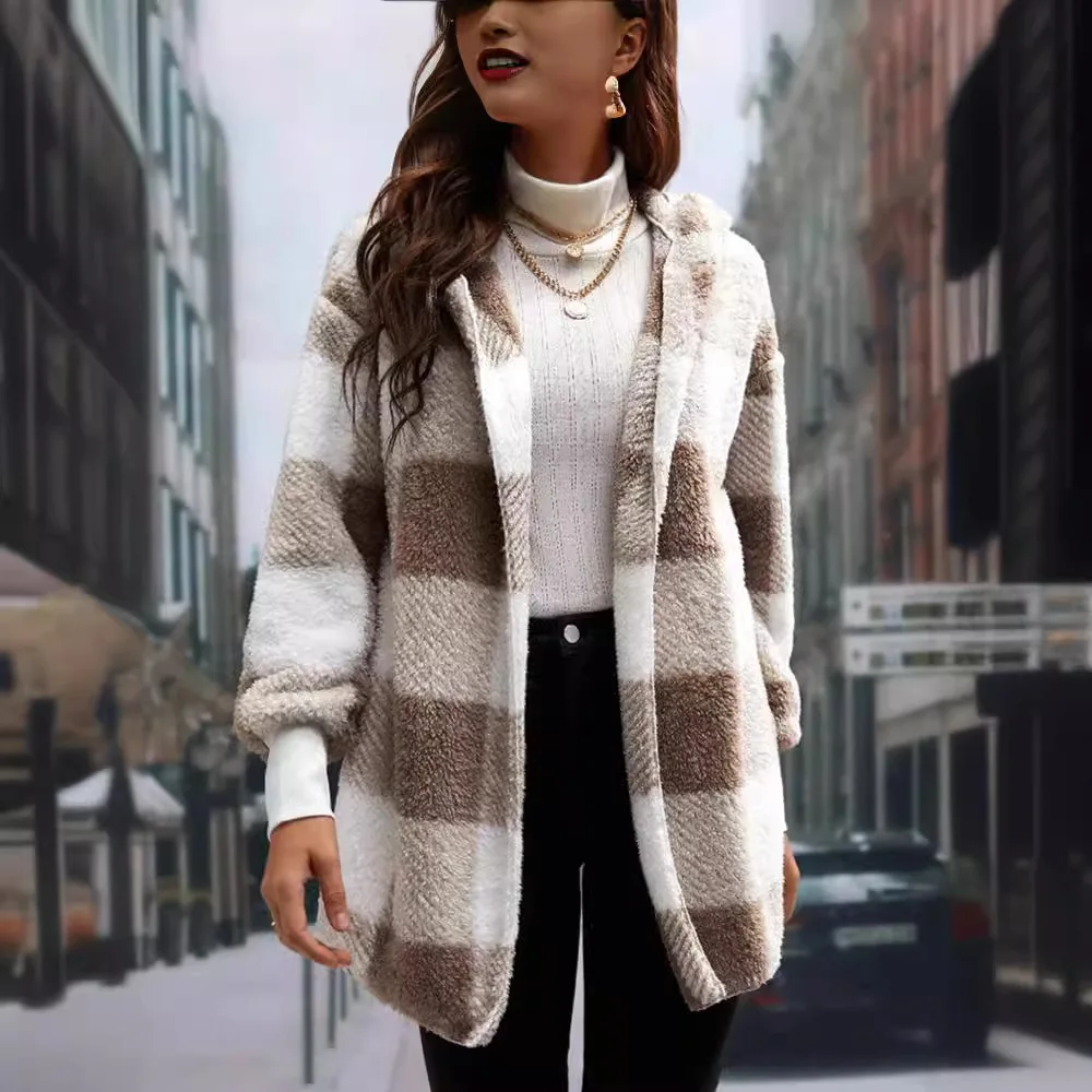 2025 New Coat Loose Grid Pattern Color Blocked Knitted Cardigan Fashion Sweater for Women