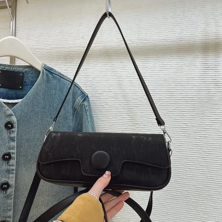 

2025 A/W Trendy Work Tote for Professionals, Spacious Laptop Bag Multi-functional Shoulder Crossbody, Lightweight Commuter Bag