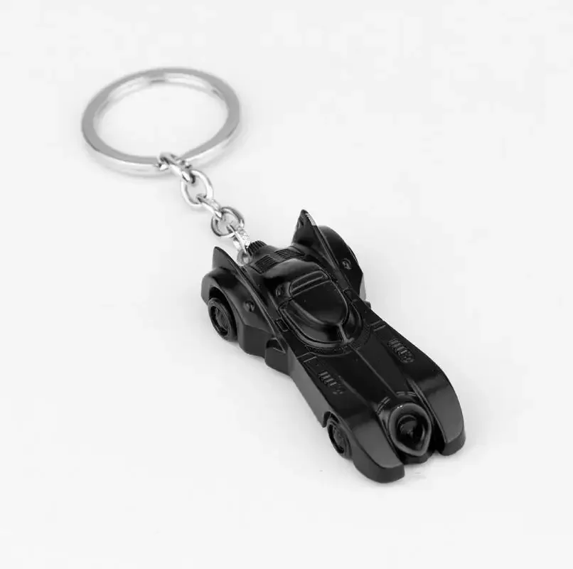 DC Animation Figure Batman Bruce Wayne Batmobile Metal Key Chain Bag Key Ring Pendant Accessories Children\'s Toys Birthday Gifts