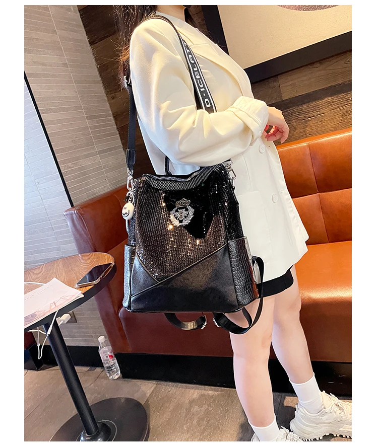 Sequined Backpack Women's 2025 New Mochilas Para Mujer Fashion Casual Backpack Large Capacity Travel Bag Pack