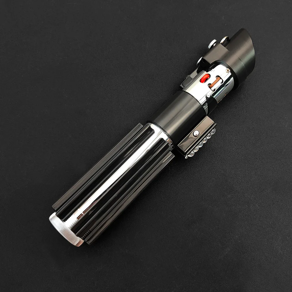 

[Wholesale] Lightsaber Metal hilt Jedi Laser Sword Sensitive Smooth Hitting Sound Punksaber Xenopixel Proffie2.2 Light Saber Toy