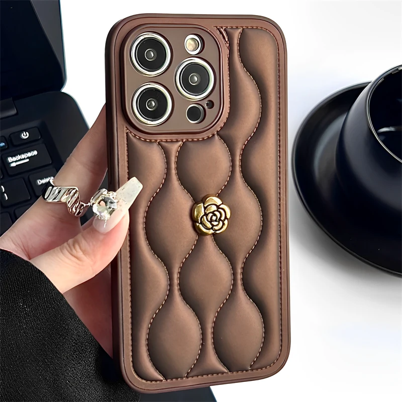 

Luxurious 3D Camellia Phone Case For iPhone 16 15 14 13 12 11 Pro Max 15 16 Plus High Quality Down Jacket Fabric Anti-fall Cover