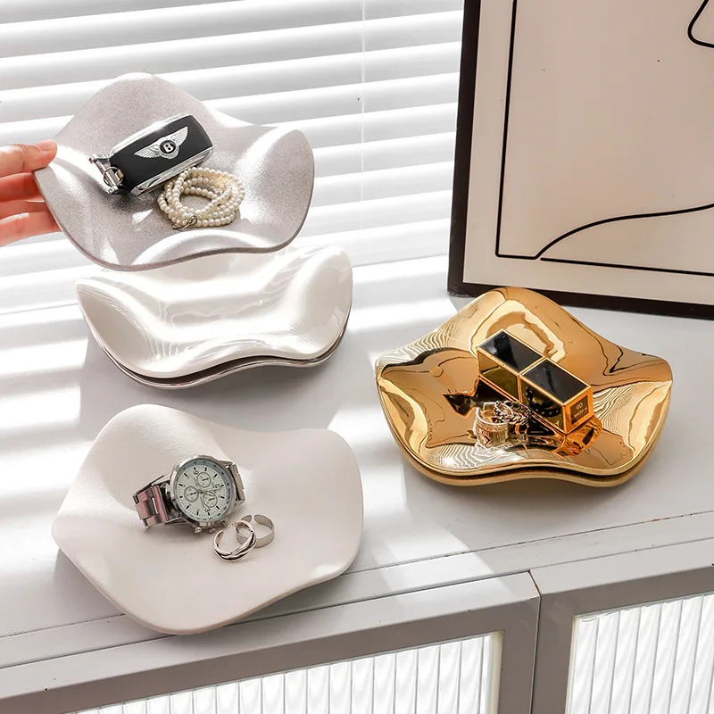 

Personalized Ceramic Tabletop Tray Creative Irregular Shapes Watch Ring Jewelry Storage Tray Home Desktop Decorative Ornaments