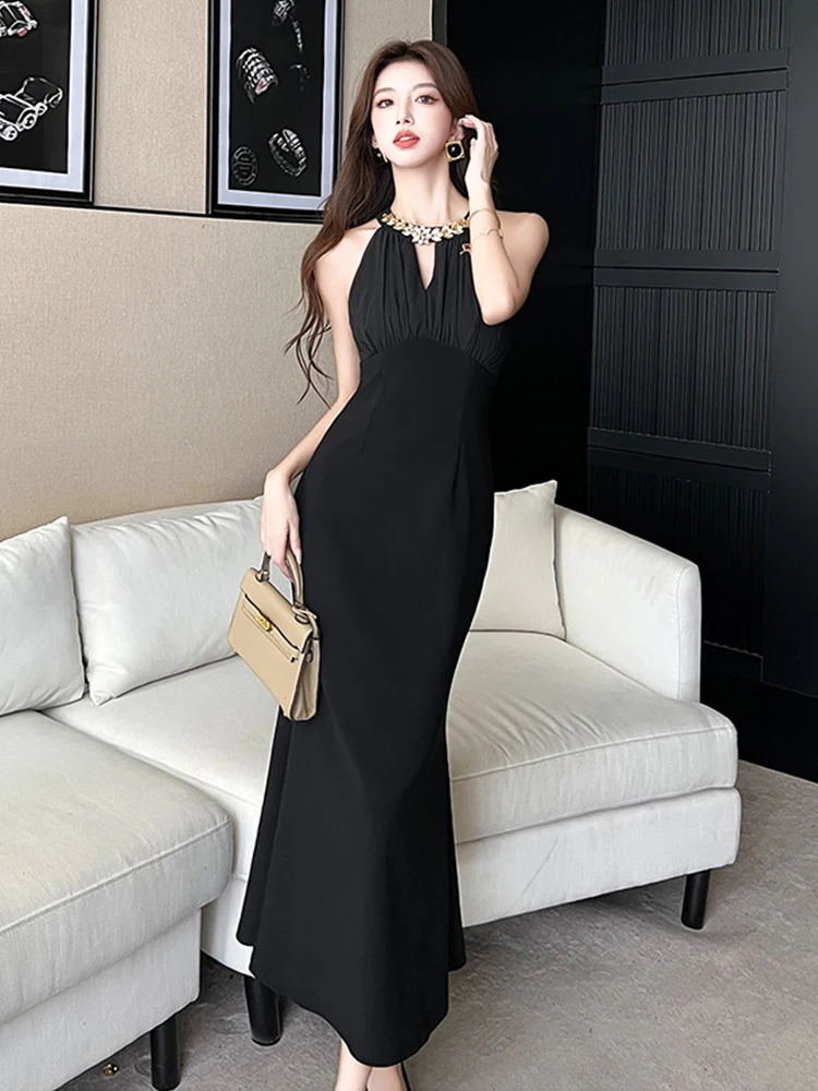ชุดราตรีผู้หญิงสีดำ เซ็กซี่ สายคล้องคอเว้าหลัง ทรงเข้ารูป หางปลา ยาว หรูหรา สง่างาม แฟชั่นสำหรับงานปาร์ตี้ งานพรอม ชุดเดรสใหม่