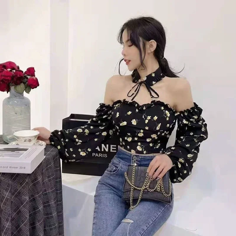 

2023 New Spring Sweet Floral Print Folds Ears Short Chiffon Women's Clothes Slash Neck Puff Sleeve Tops Gothic Elegant T-shirts