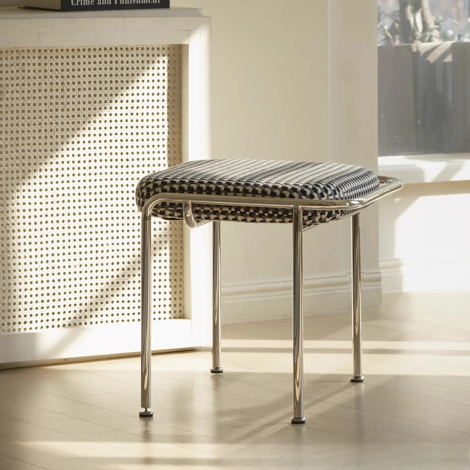 2026 hot sell Nordic Bauhaus wrought iron soft bag shoe changing stool, restaurant stainless steel simple dining stool - view 2