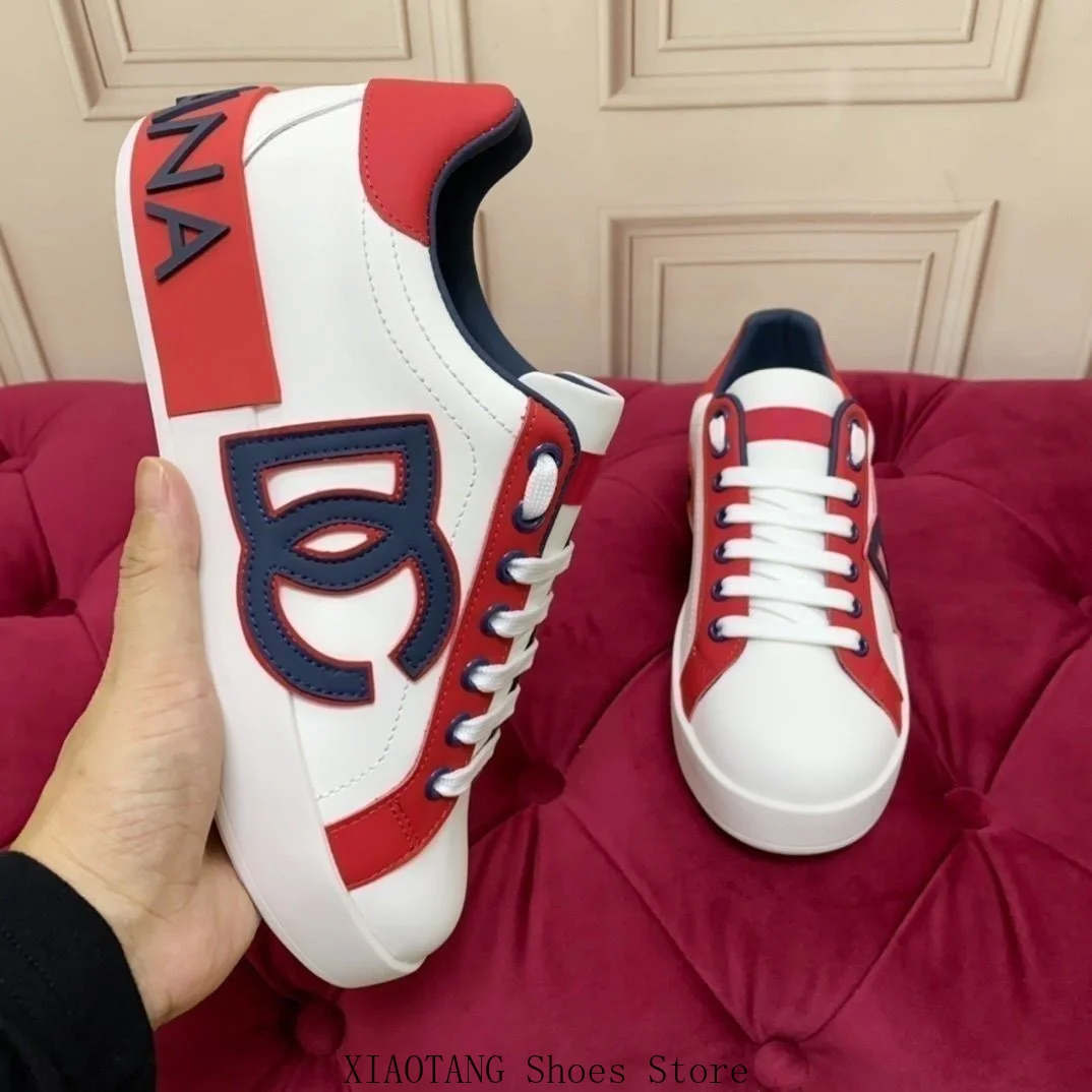 

Italian Luxury Casual Shoes, New Trendy Letter-patterned Sports Shoes for Women, European-style Business Casual Men's Lace-up Sneakers, Large-sized Children's Shoes, Fashionable and Versatile Family Shoes.