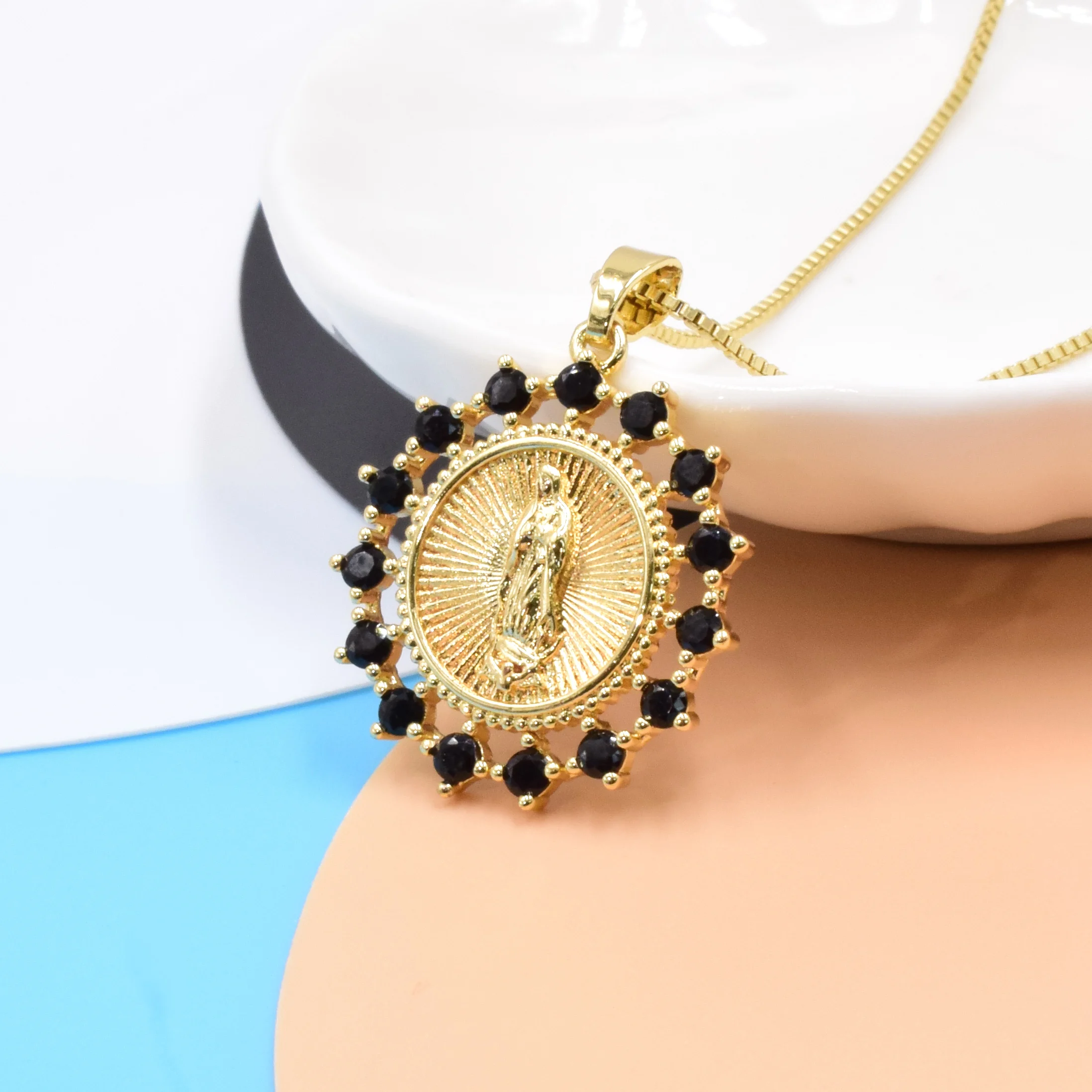 Christian Guadalupe Virgin Mary Pendant Copper 18K Gold Plated AAA Cubic Zirconia Pendant Box Chain Necklace Faith Jewelry