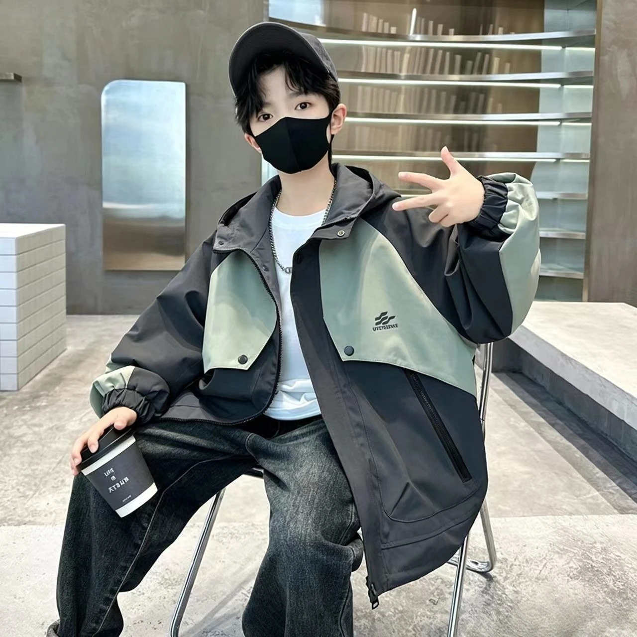 2026 Spring Autumn Boys Outdoor Jacket Fashion Kids Casual Zip-Up Coat Lightweight Windproof Jacket for Boys