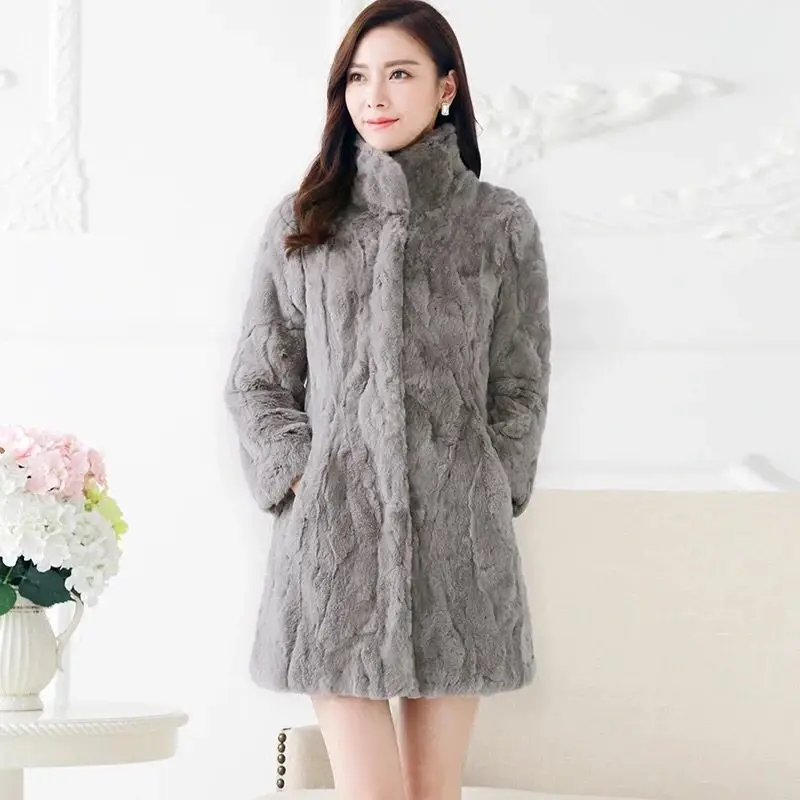 معطف فرو أرنب حقيقي طبيعي حقيقي للنساء معطف متوسط الطول بياقة واقفة للخريف والشتاء دافئ