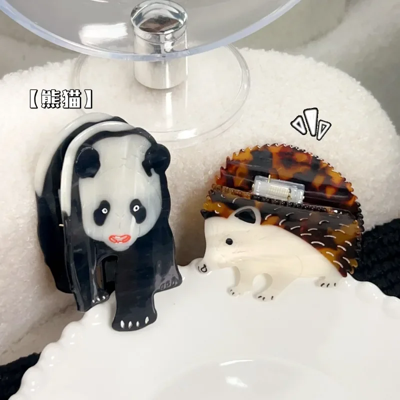 

New Cute Glow In The Dark Giant Panda Hair Clips Cartoon Acetate Hedgehog Hair Claws Shark Clip Hair Accessories For Women