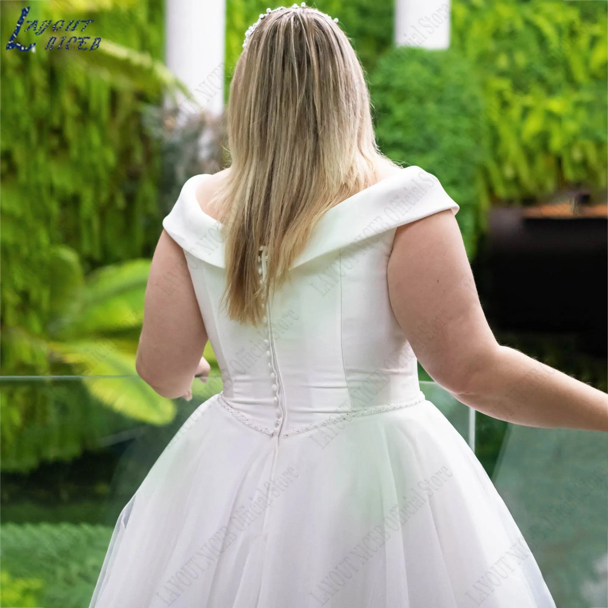 LAYOUT NICEB Plus Size Women Wedding Gowns Satin V-Neck Backless Bride Dress Short Cap Sleeve Button Custom vestidos novias boda