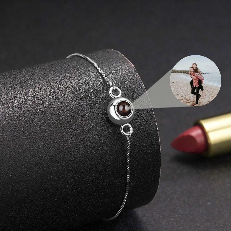 

Custom Photo Projection Photo Bracelet for Women Men Personalized Birthday Gift Round Pendant Bracelet Couple Lover Jewelry