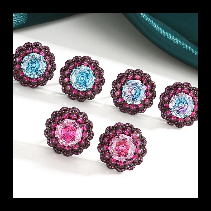 

Autumn and Winter New Explosive Jewelry Copper Bottom Gold-plated Simulation Rose Cut Color Treasure Round Black Gold Re