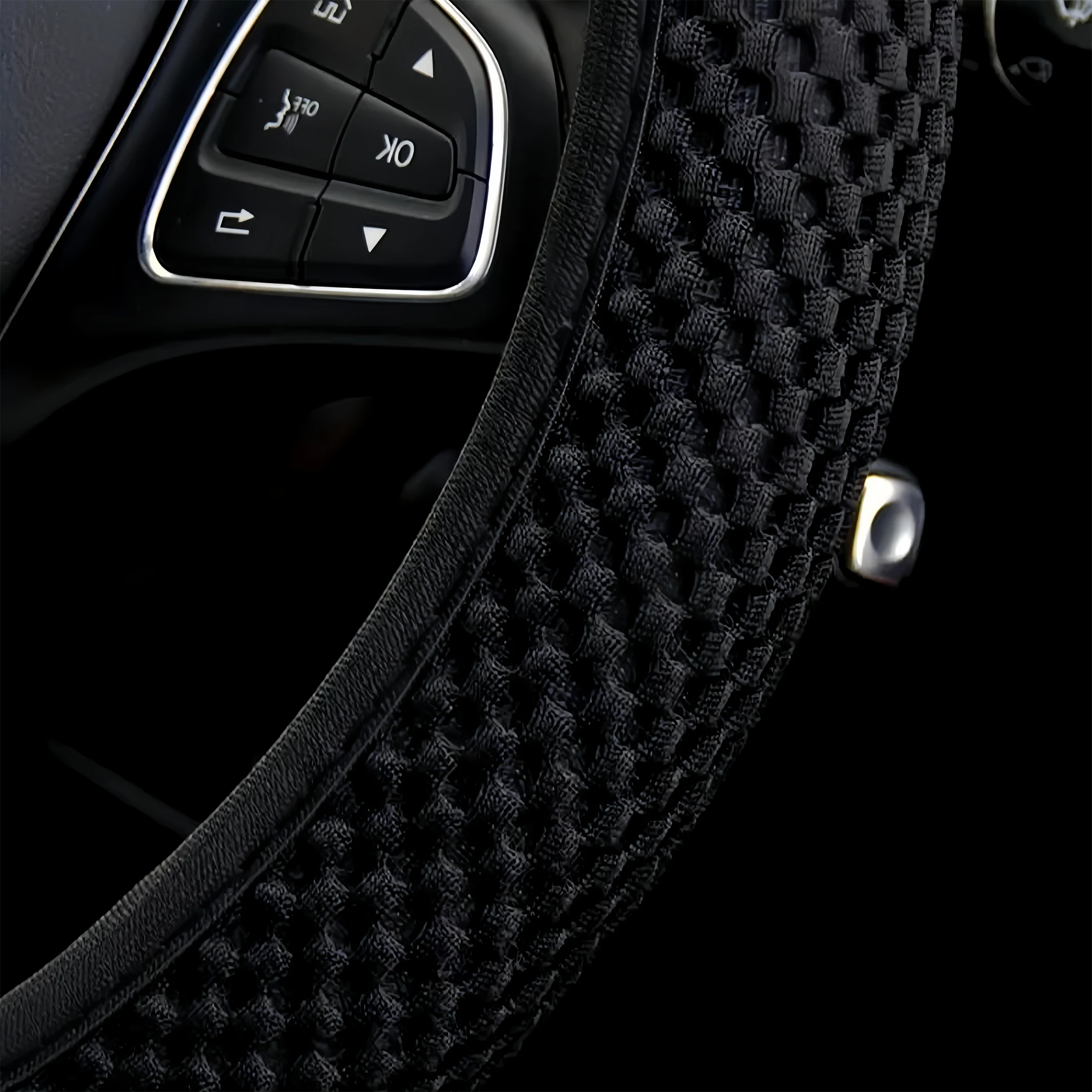 Four Seasons Universal Ice Silk Car Steering Wheel Cover