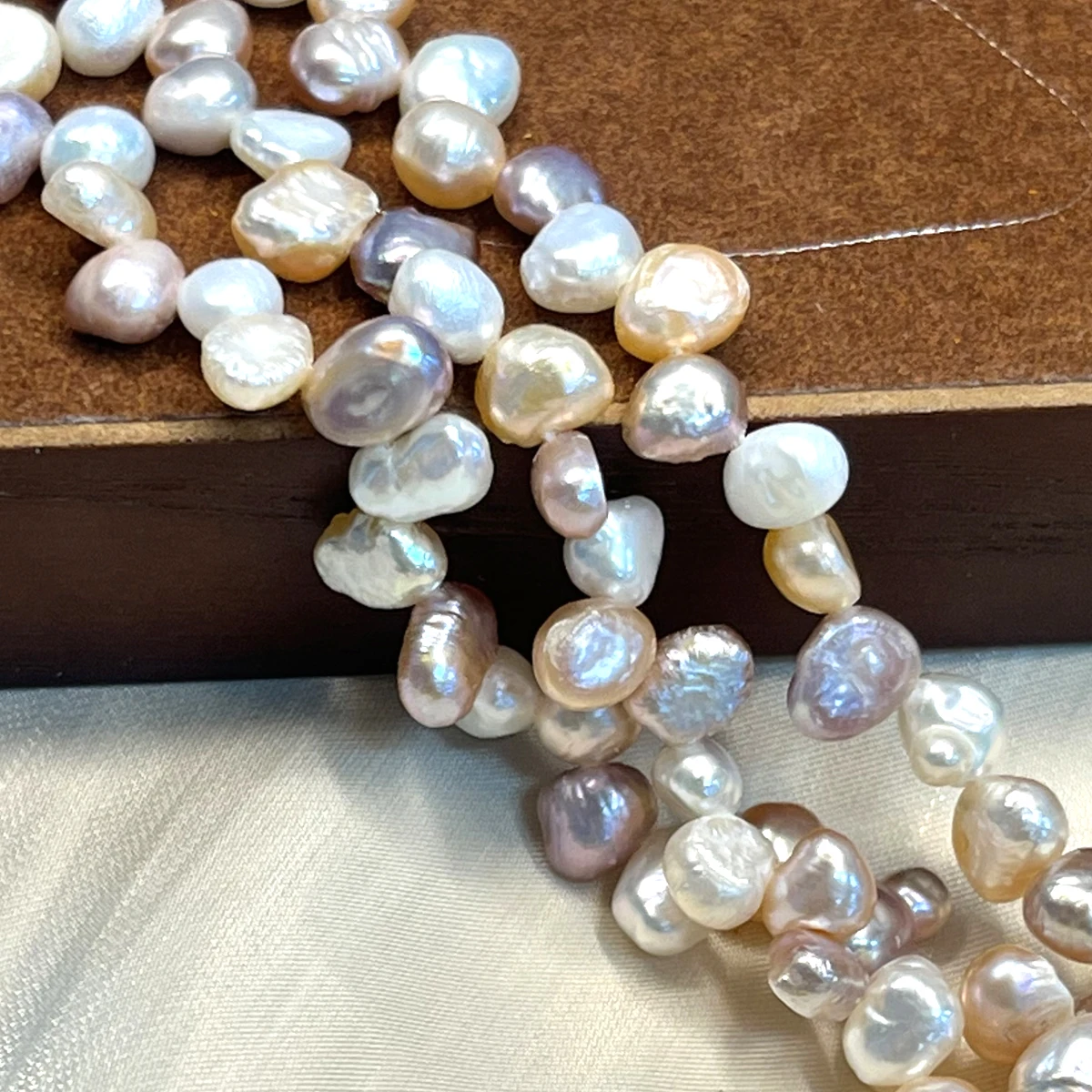 5-6 مللي متر لؤلؤ المياه العذبة الطبيعية الباروك ثلاثة سبعة حفرة الخرز Charms DIY بها بنفسك النساء الرجال قلادة أساور صنع المجوهرات