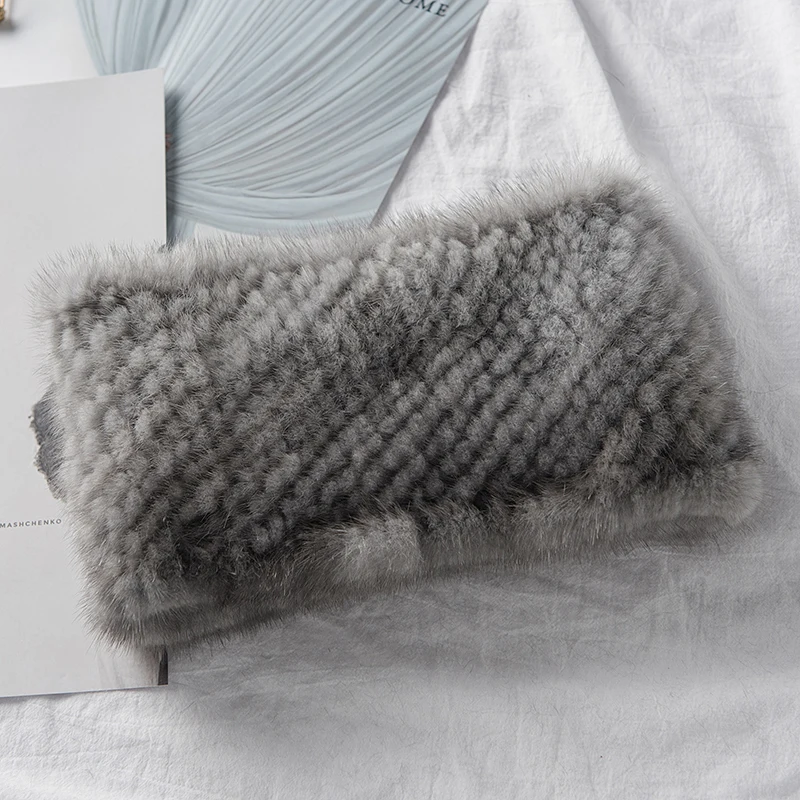 Sciarpa sciarpa di visone, pullover versione coreana femminile, sciarpa di pelliccia di visone, cappello autunno e inverno a doppio scopo