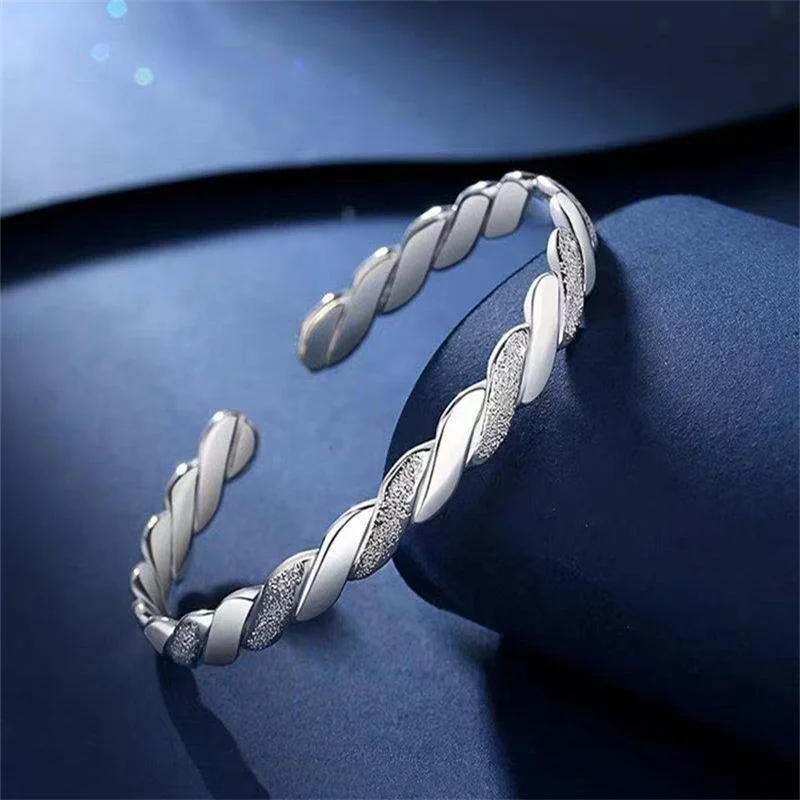 Elegant Ladies 999 Fine Silver Mobius Twisted Open Bangle Alternating Matte & Crushed Ice Polished Surface Minimalist Romantic D