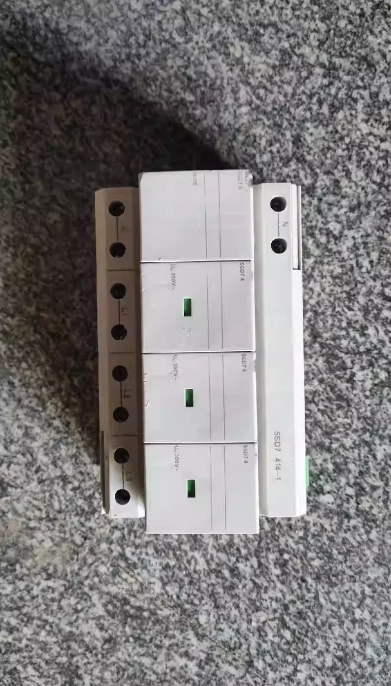 

5SD7414-1 4P power surge arrester