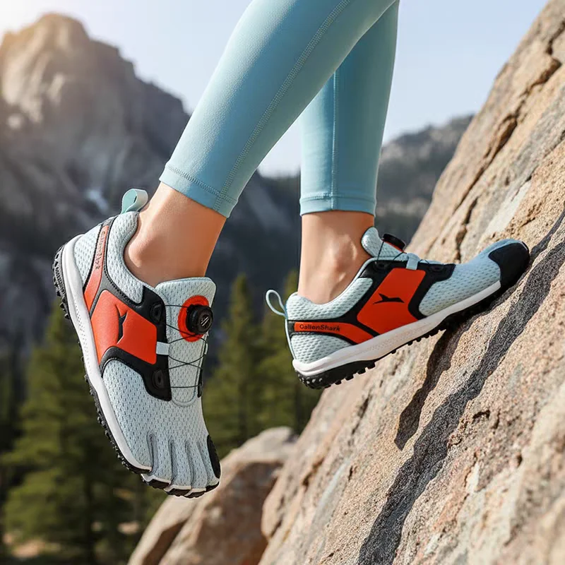 2026 New Women Outdoor Off-road Shoes Unisex Split Toe Shoe Women FiveFinger Casual Sneakers Couple Five Toe Running Shoes 35-47