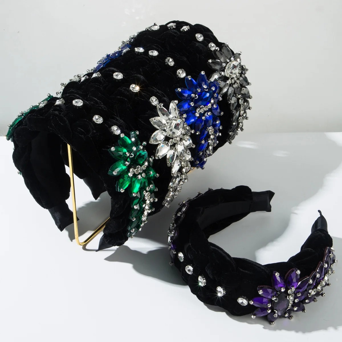 

Новая осенне-зимняя фланелевая тканая повязка на голову с высоким воротником, ручная работа, инкрустация драгоценными камнями, легкая роскошь, элегантный стиль.