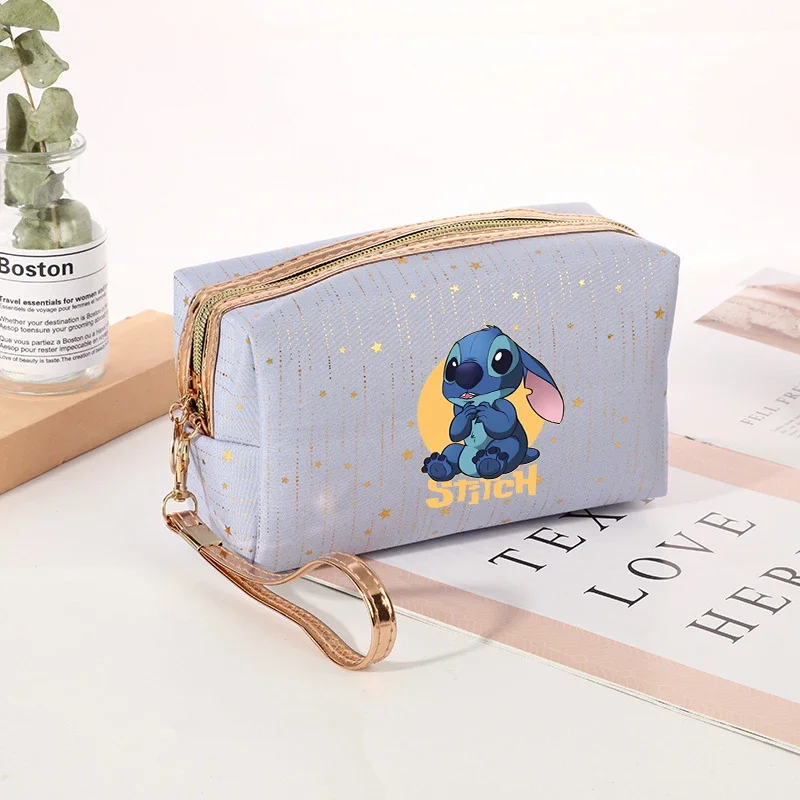 Disney กระเป๋าเครื่องสําอาง Stitch กันน้ําสีทึบแต่งหน้ากระเป๋าเดินทางแบบพกพาล้างเครื่องสําอางค์จัดเก็บจัดระเบียบกระเป๋าความงามกรณี