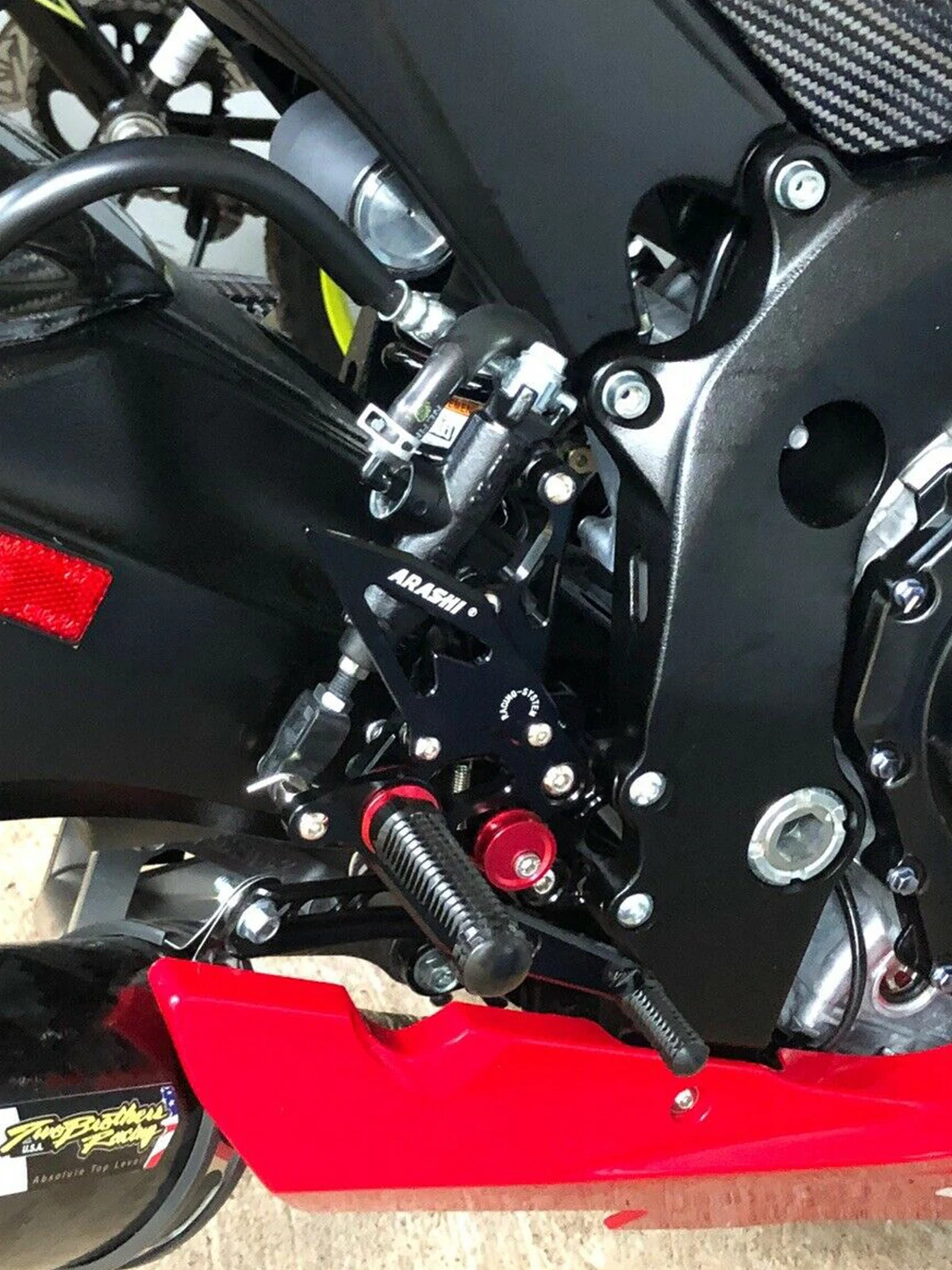 Arashi 1 Set Voor YAMAHA FZ8 2010 2011 2012 2013 Geen ABS CNC Verstelbare Voetsteun Voetsteunen Rider Achteren Geplaatste Achter Set Peg FZ 8 800 FZ1 - afbeelding 2