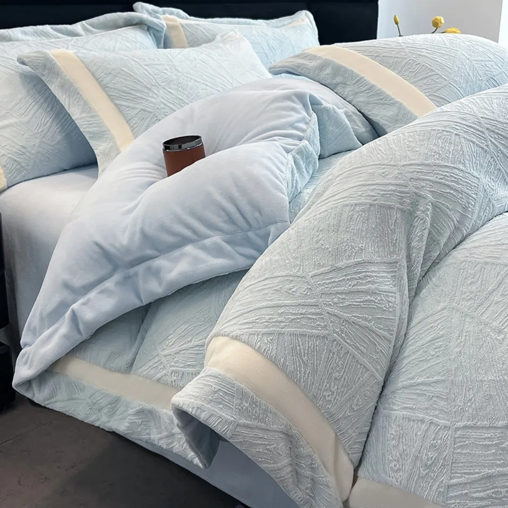 Thickened Milk Fleece Four-piece Set Class A Baby Grade Thickened Warm Winter Quilt Cover Sheet Pillowcases Bedding Set
