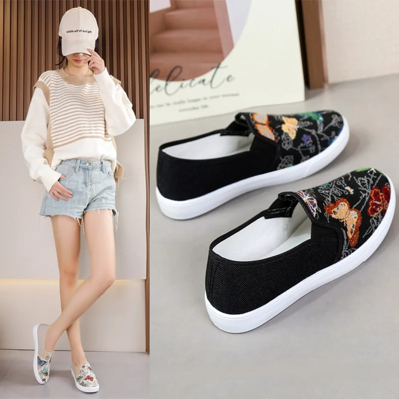 Spring Women Flat Shoes Soft Sole Slip on Student Breathable Comfortable Casual Versatile Canvas Shoes for Women