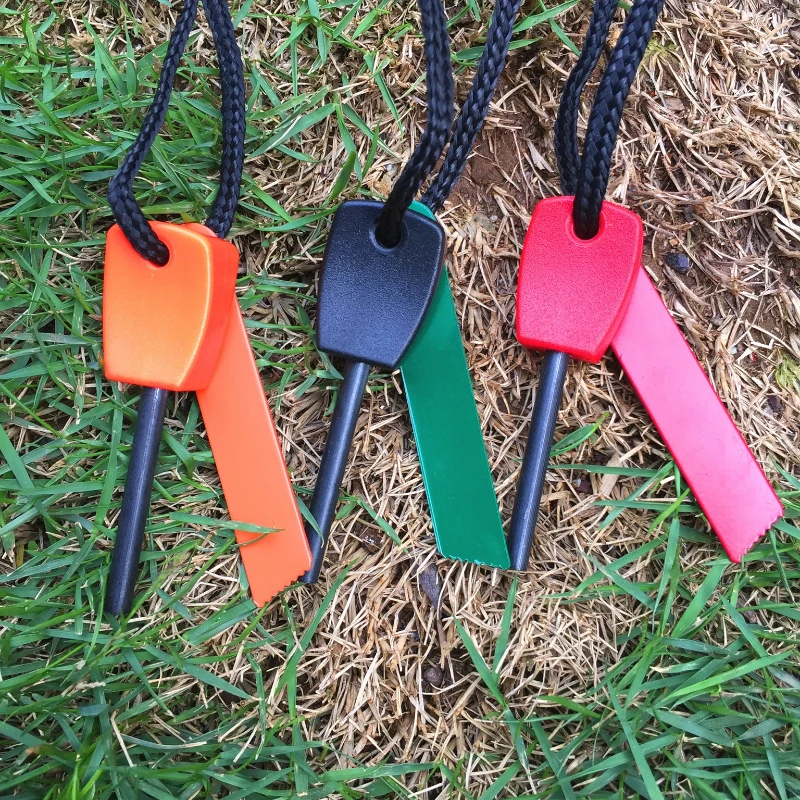 Mini Wilderness Survival Porta - Ferro Rod Striker 评论和价格