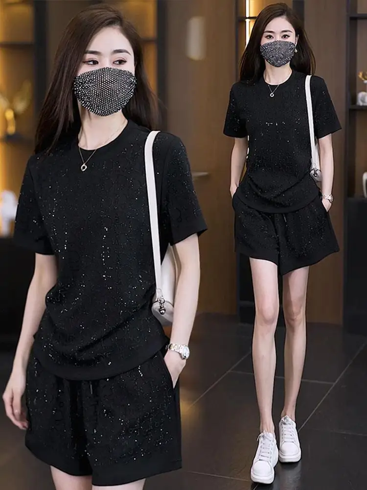 

Elegant Black round Neck Short Sleeve T-Shirt Women's Loose Fit Overhead Top Summer 2026 Fashionable Versatile Casual Wear