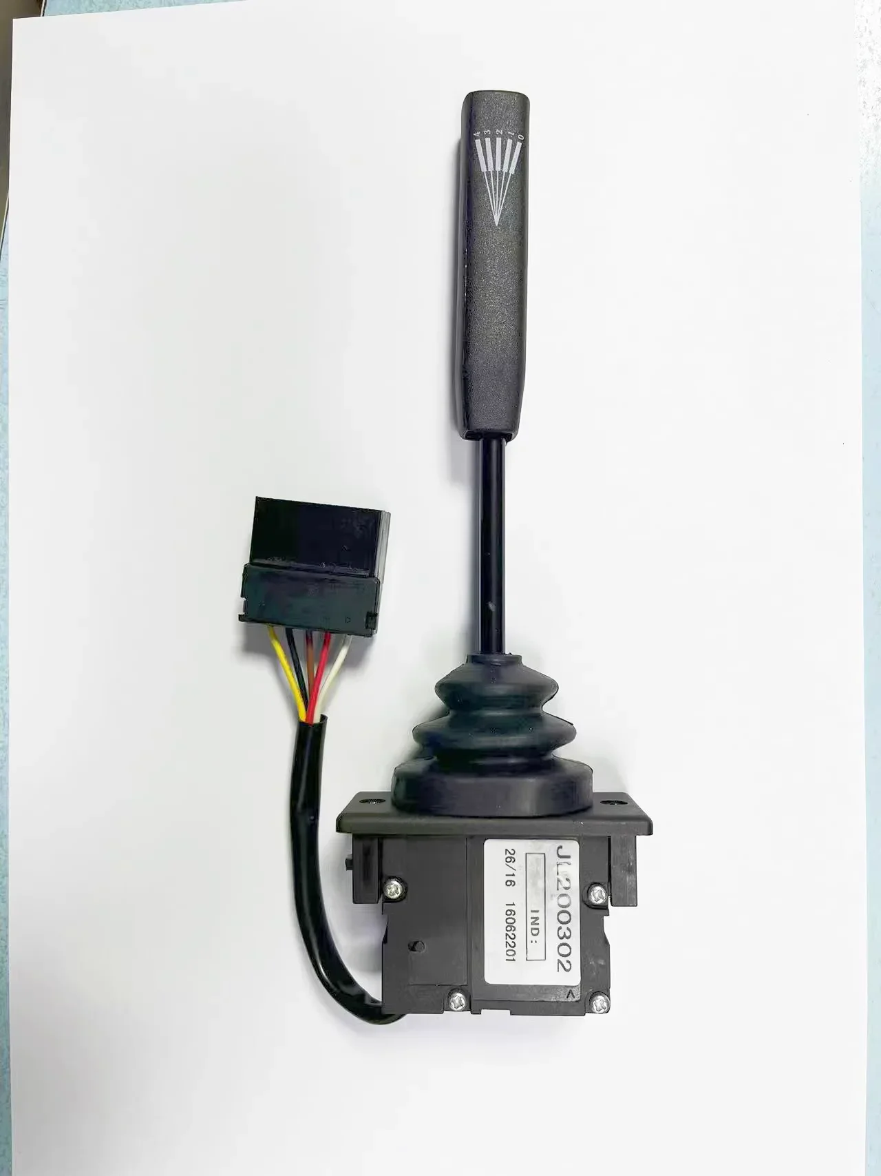 Applicable to Yutong and King Long buses JL200302 brake switch system components