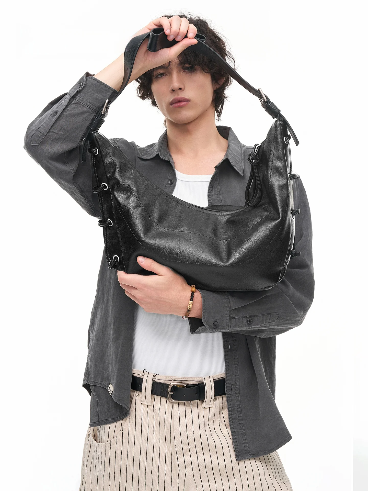 

Nesbit Fashionable Men's Crossbody Bag Velvet Leather New 2025 Style Casual Leisure Shoulder Bag Soft Synthetic Leather