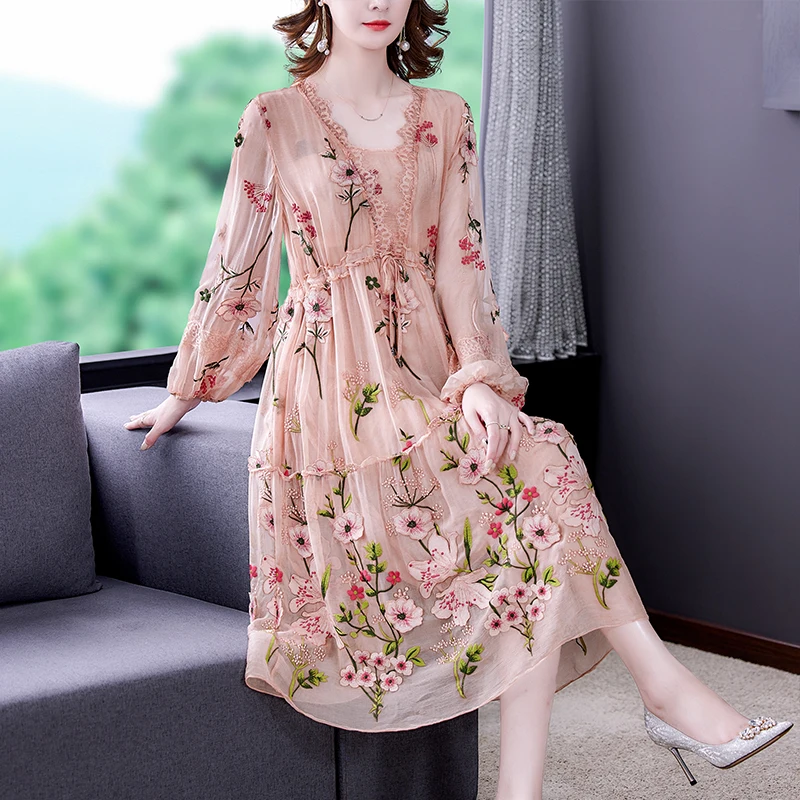 Autumn elegant women's dress women's casual trumpet sleeve office Chiffon embroidered dress a-word retro sweet clothes