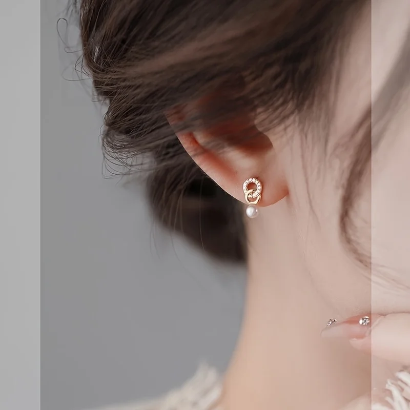Une paire de boucles d'oreilles bohèmes en argent sterling S925 pour femme, adaptées aux fêtes, à porter au quotidien et aux cadeaux Saint-Valentin.