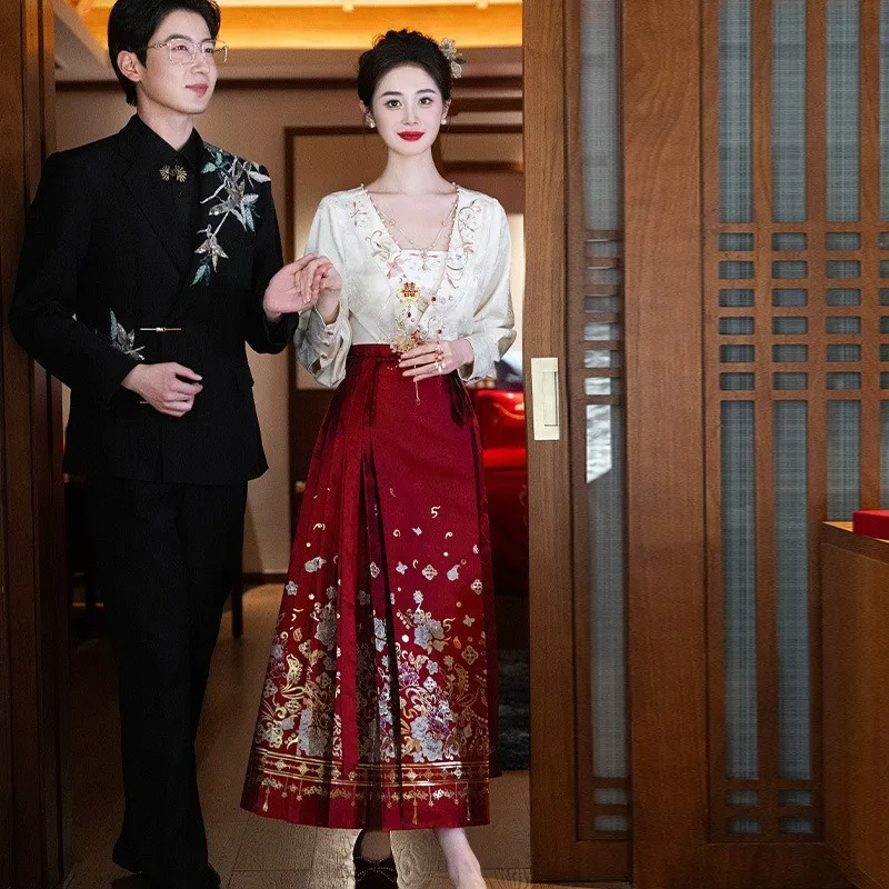 

Новый красный платье-топ для тостов на свадьбу маленького мужчины