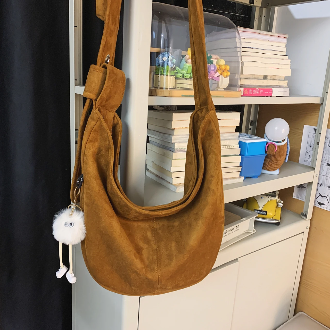 

2026 High Quality Versatile Bags Faux Suede Waterproof Durable Portable Casual Tote Large Capacity Commuting Crossbody Bag