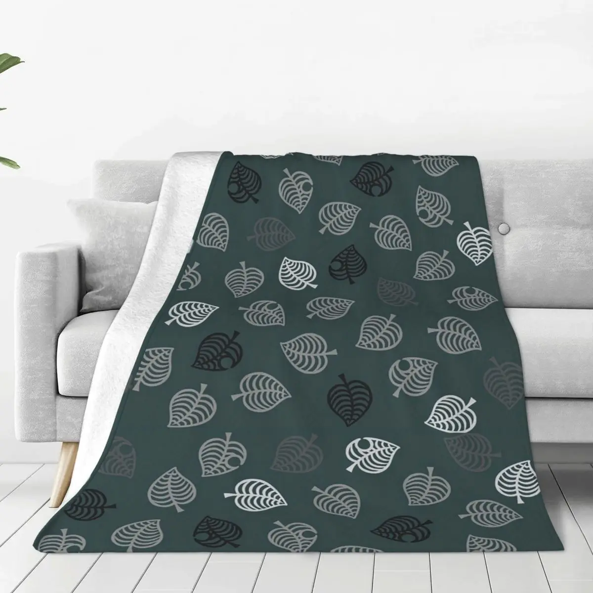 Nook Leaf Aloha Logo - Black And White On Green Blankets Flannel Super Soft Sofa Throw Blankets For Home Office Throws Bedspread