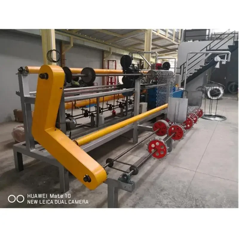 YG Fully Automatic Double Wire Mesh Chain Link Fence Weaving Net Fencing Making Machine Factory Price