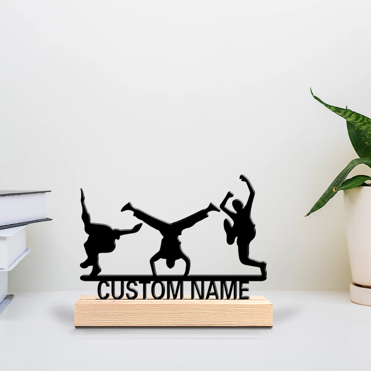 1pc Romantic Personalized Custom Street Dance Metal Statues Wooden Base Bar Decor for Kitchen Dining Room Modern Rustic Themes