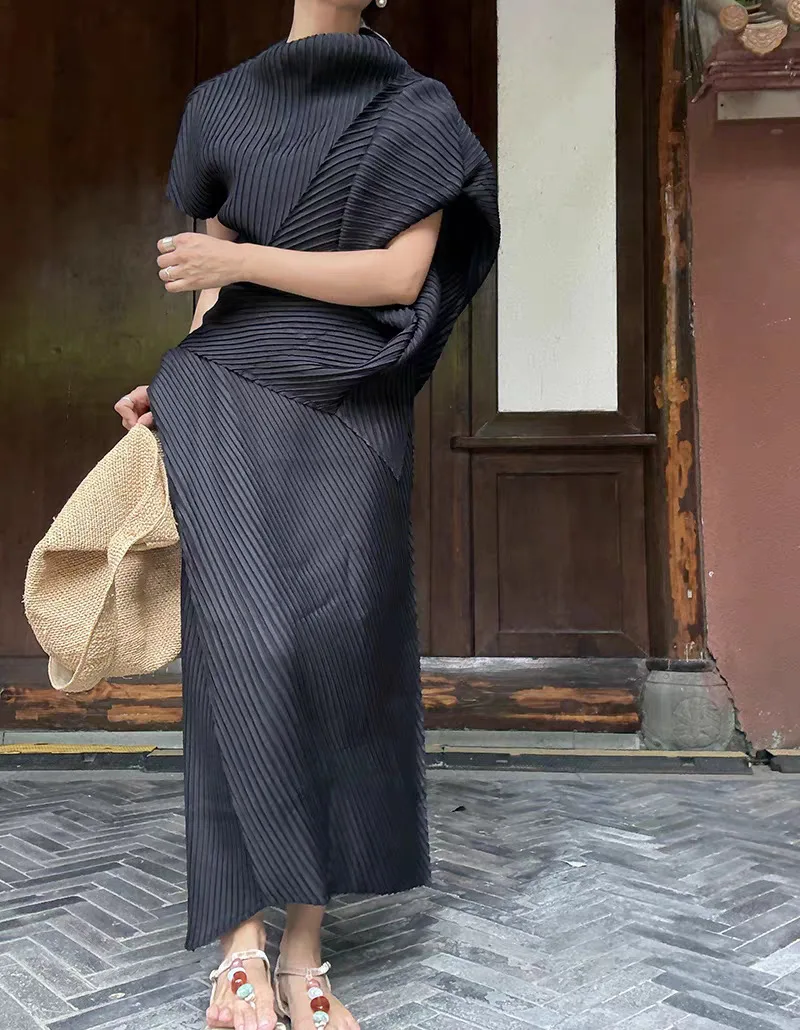 Pleated T-Shirt 2026 Summer New Japane Irregular Cut Pile Collar Top Simple Fashion Lightweight Wrinkle-Free Women Skirt