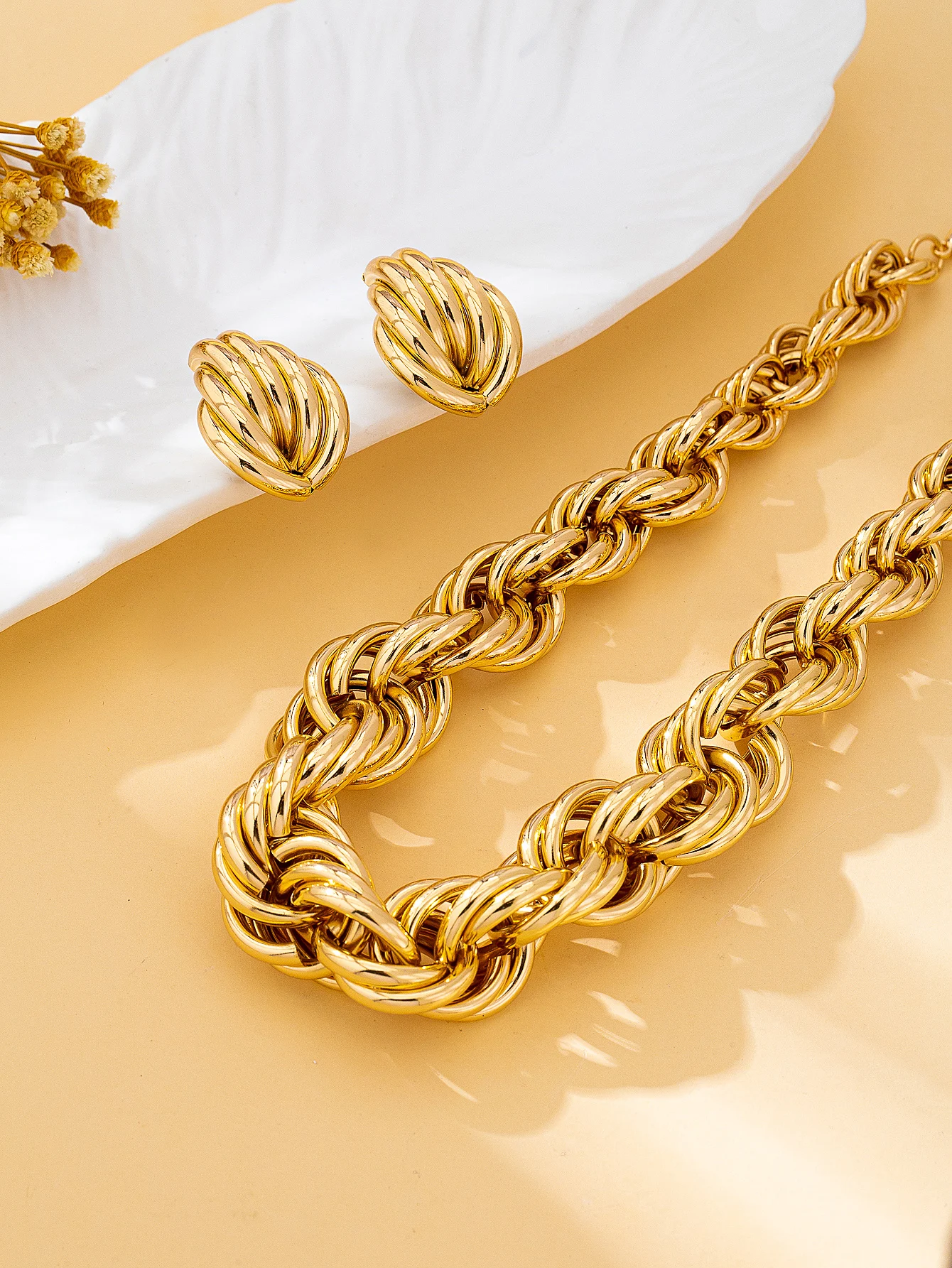 Thumbnail 4 - #7 Latest Statement Jewelry Sets Offers