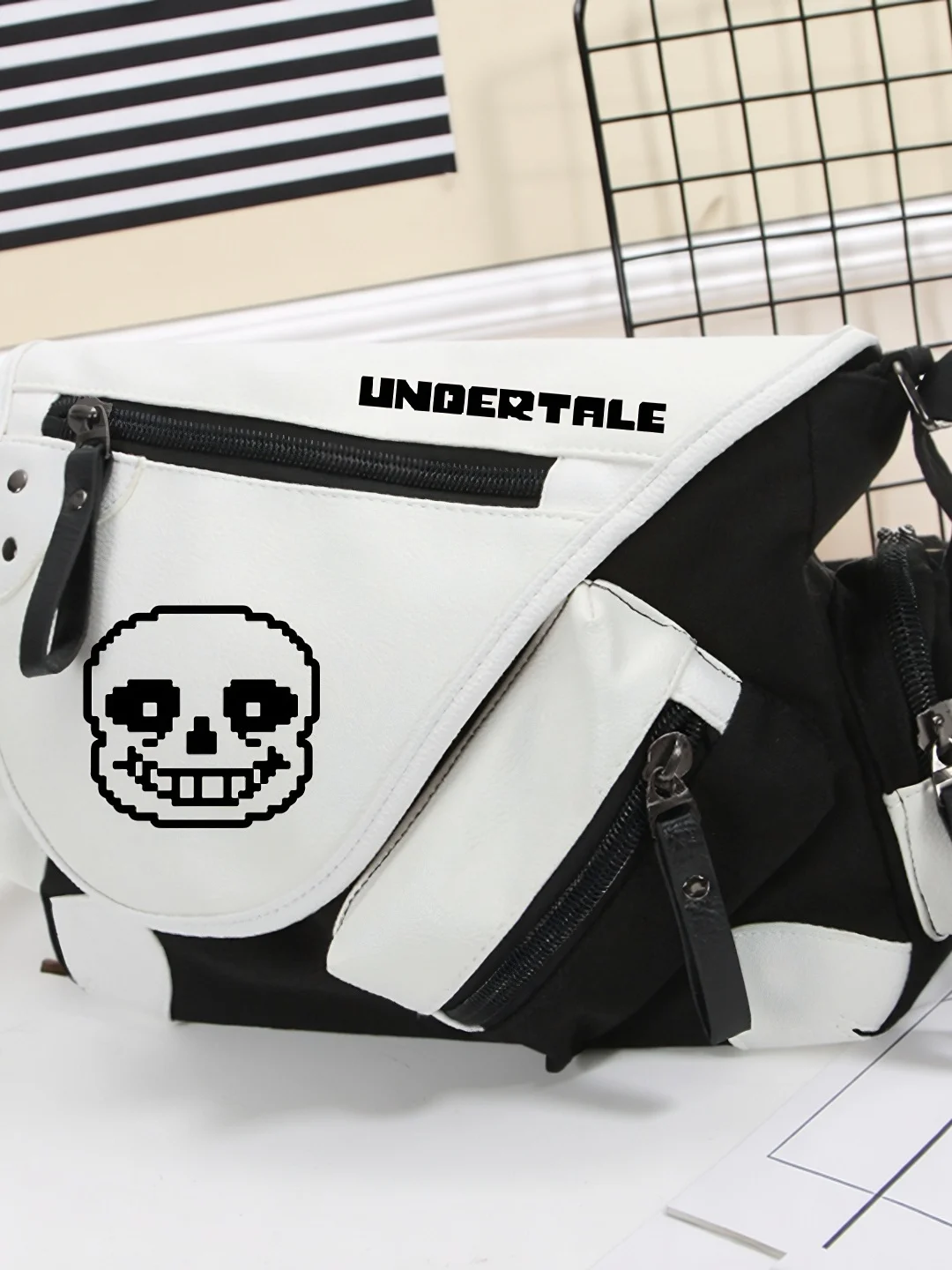undert-sans-クロスボディバッグ-キャンバスバックパック-シングルショルダー-アニメバッグ-学生やファン向け-ユニセックス-トレンディなおもちゃやゲームアクセサリー