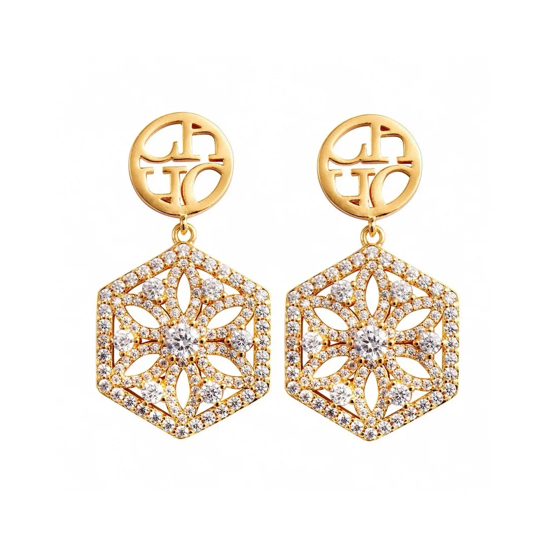 Trendy Women Retro Hollow Full Diamond Brass Stud Earrings Exquisite Versatile Street Style Banquet Ear Jewelry Gift