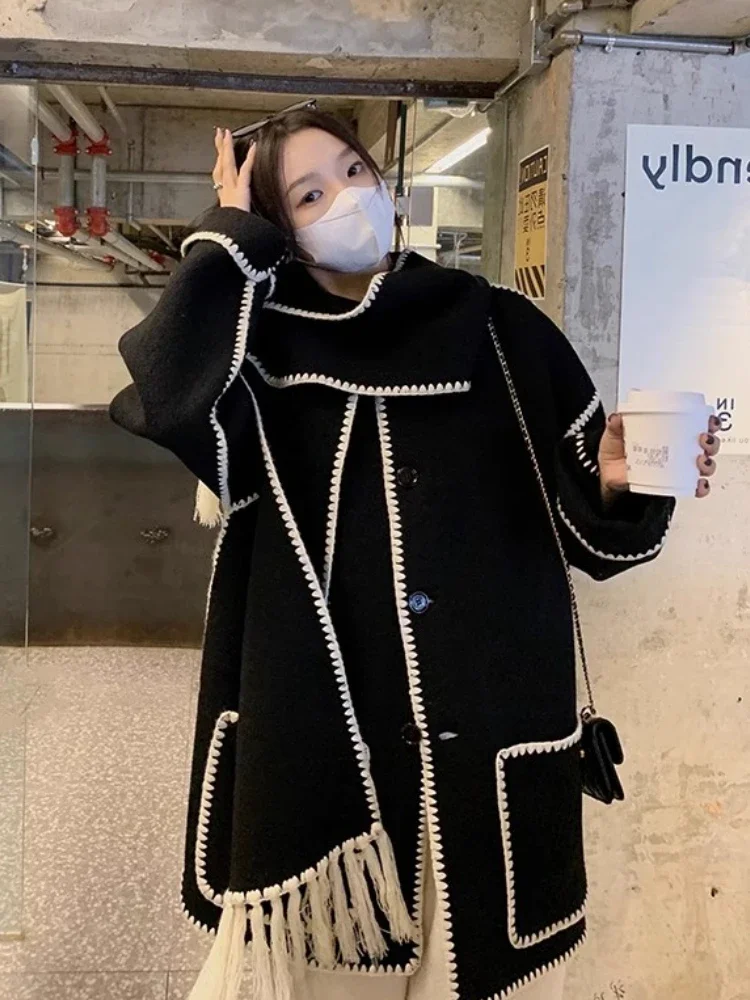 Autumn and Winter Hepburn Style Woolen Coat Elegant Woolen Coat Women's Thick Shawl Cape Mid-length High-end Anti-season